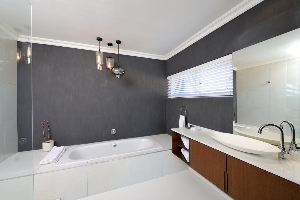 Grand Blue D Hotel Cape Town Exterior photo
