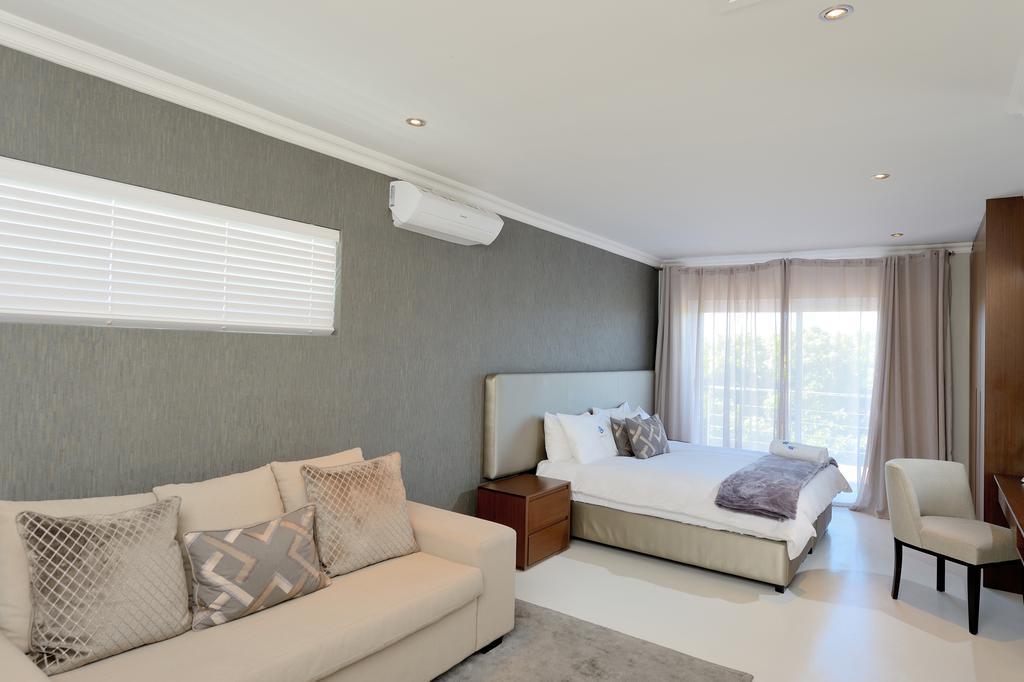 Grand Blue D Hotel Cape Town Exterior photo