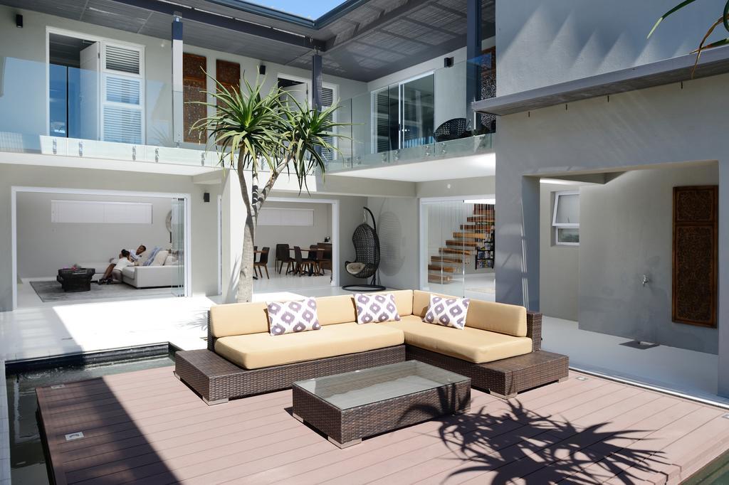 Grand Blue D Hotel Cape Town Exterior photo