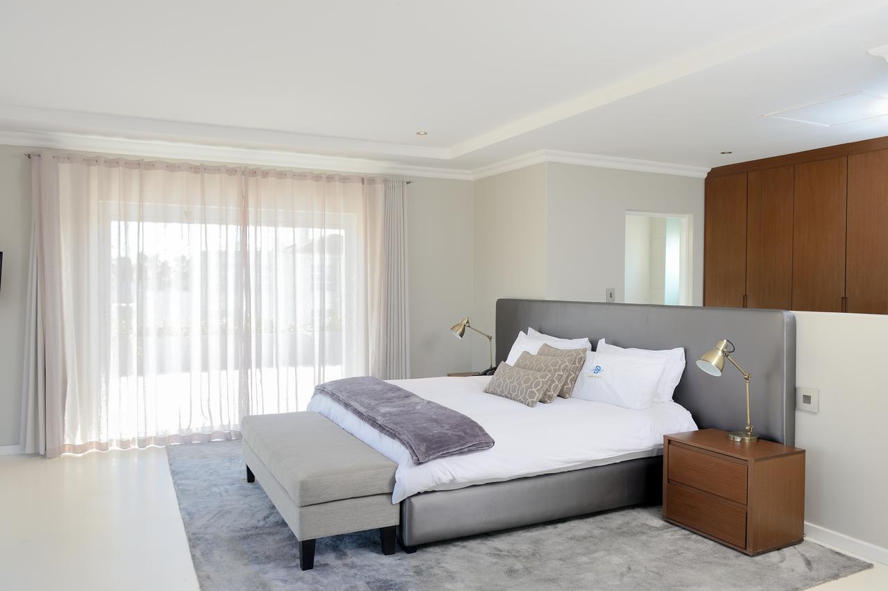 Grand Blue D Hotel Cape Town Exterior photo