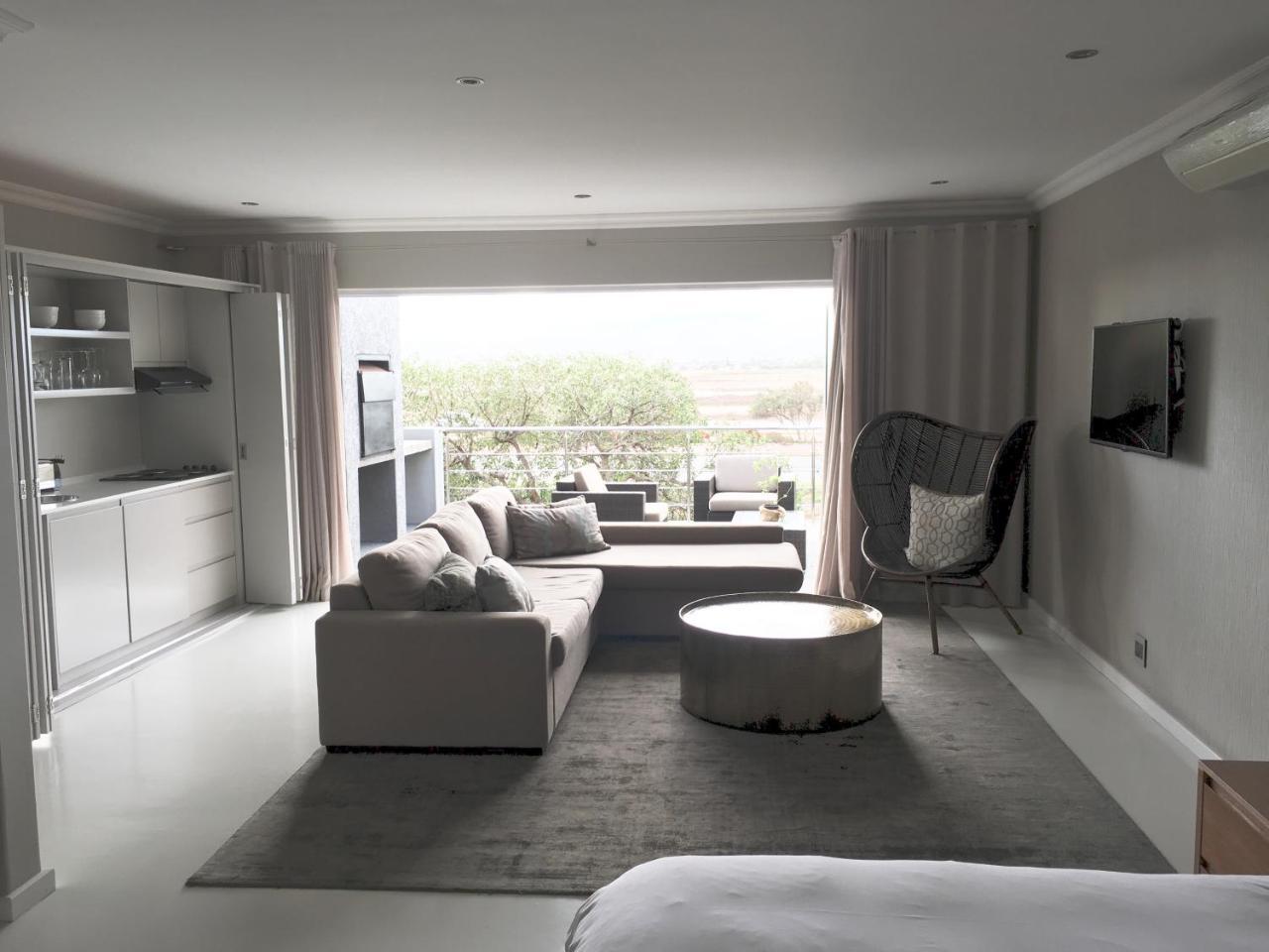Grand Blue D Hotel Cape Town Exterior photo